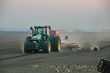 27_John Deere 8320 mit Horsch Pronto.jpg