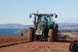 Fendt 714 mit Accord Sämaschine.JPG
