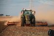 Fendt 924 Vario mit Carrier.JPG