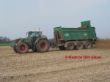 Vario 930 mit Tebbe Miststreuer
