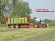 818 mit Häckselwagen
