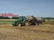 JD 7720 mit Güllewagen.jpg
